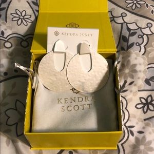 Kendra Scott Diane hoop earrings
